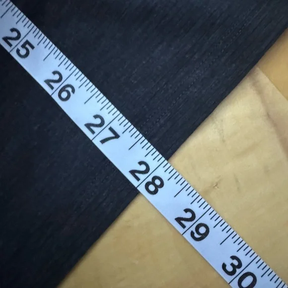 Nike Rise 365 Running Division
Men's Dri-FIT Short-Sleeve Running Top - Picture 7 of 8